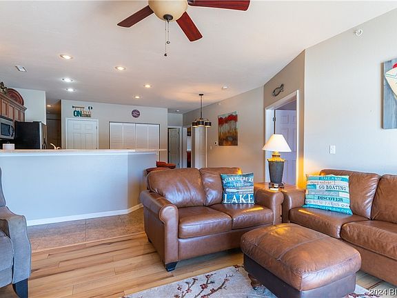 2nd image of 166 Oak Harbor Dr #3A