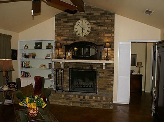 4th image of 6986 Dove Creek Dr