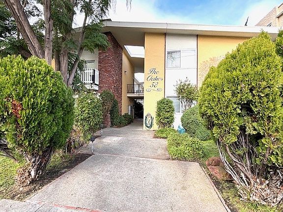 3rd image of 58 Oakes Blvd Unit A