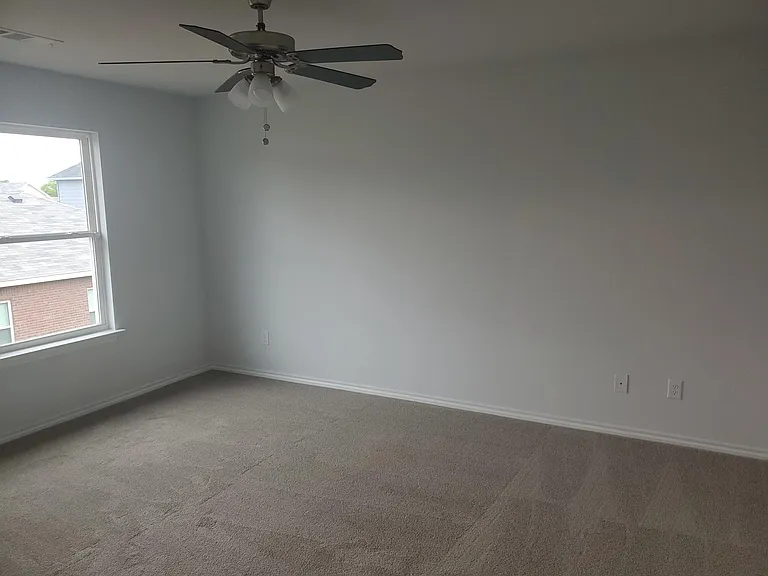 228 Michelle Dr — Photo 18