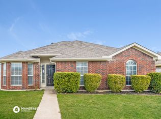 1100 Castleman Dr, Cedar Hill, TX 75104