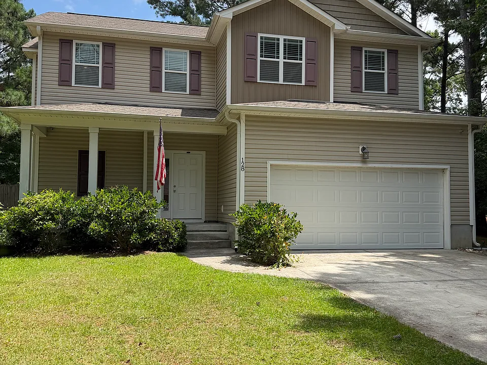 128 Bayside Dr