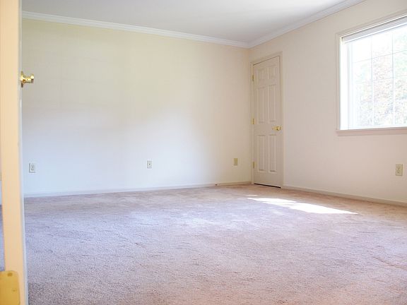 Big Bedrooms with Walk-in Closet