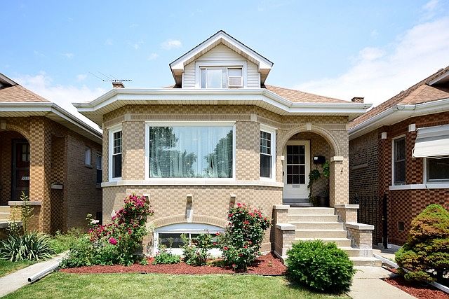 1st image of 5230 W Drummond Pl