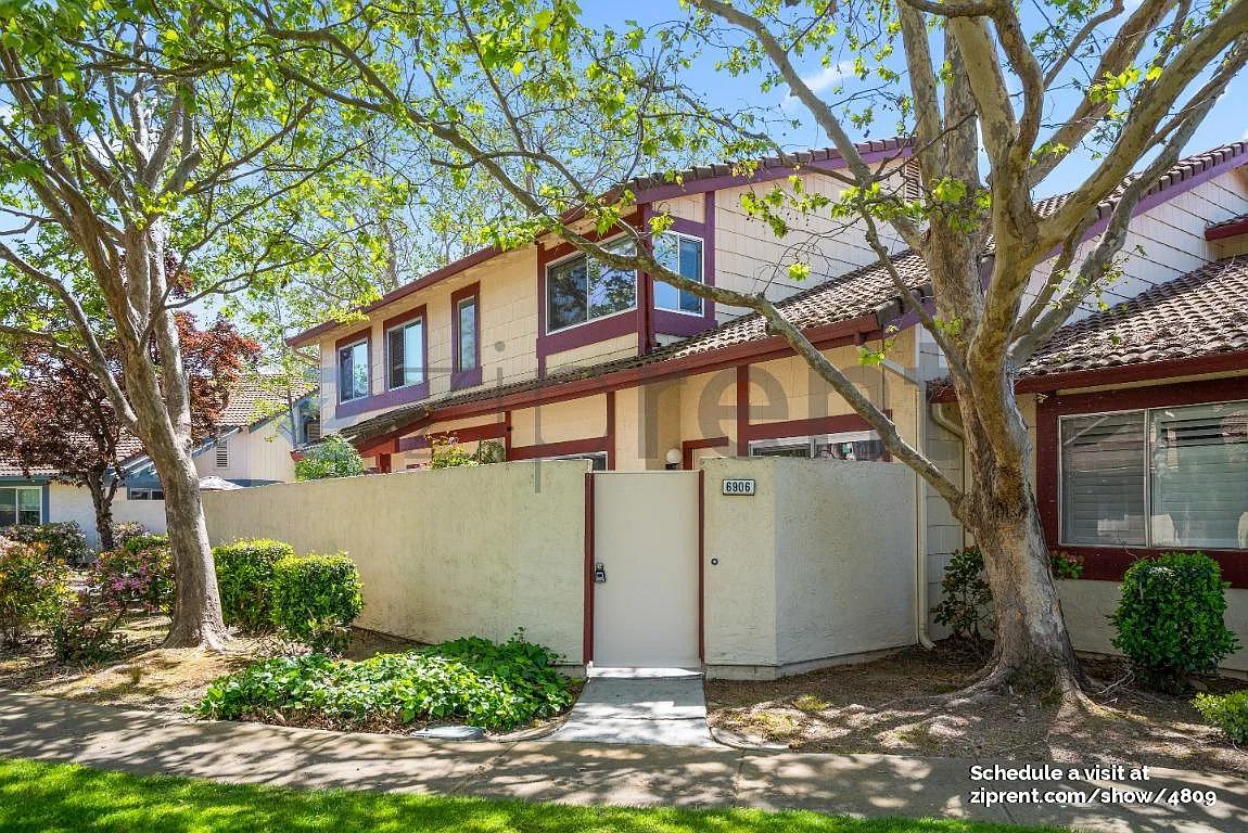 3 bed, 1.5 bath, 1131 sqft, $3,275 — Photo 1