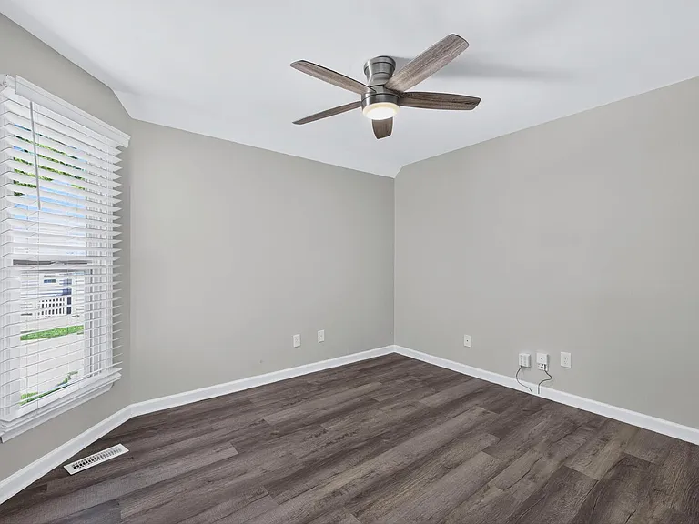 106 Allison Way #106 — Photo 31