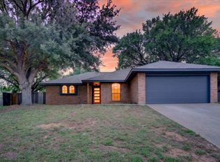 5410 Stagetrail Dr, Arlington, TX 76017