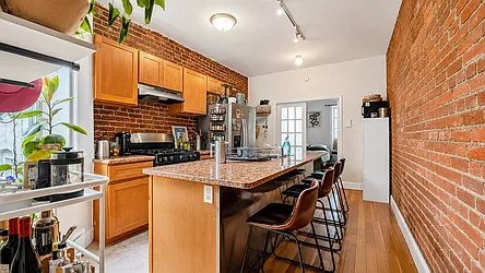 564 Saint Mark's Avenue, #3L