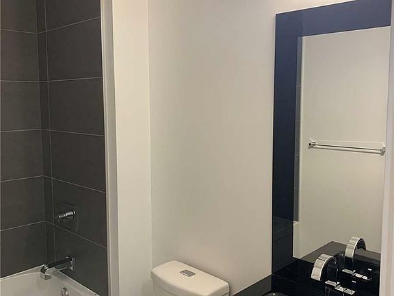 5th image of 111 Saint Clair Ave W #1426