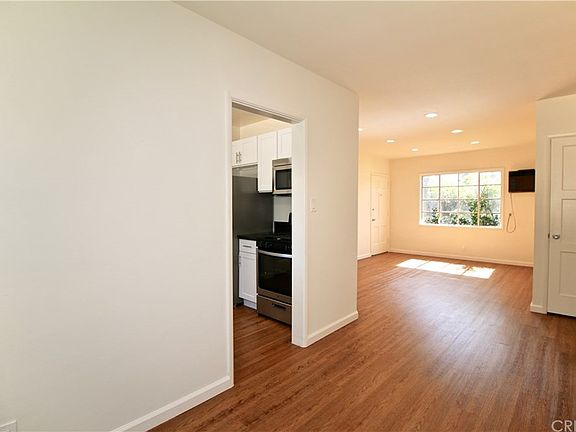 4th image of 1270 N Wilcox Ave #7