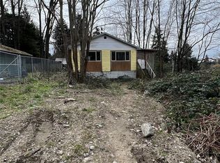 10001 25th St, Seattle, WA 98146