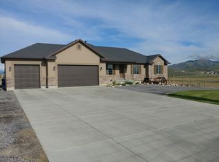 8512 N Gooseberry Dr, Eagle Mountain, UT 84005