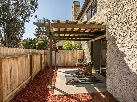 4th image of 524 Parkview N