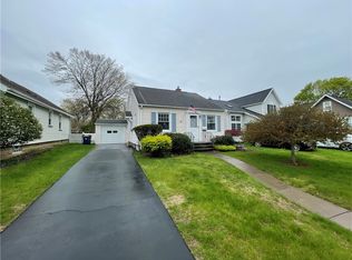 67 Pomona Dr, Rochester, NY 14616