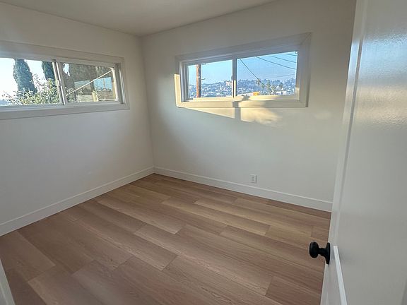 5th image of 4225 Eugene St