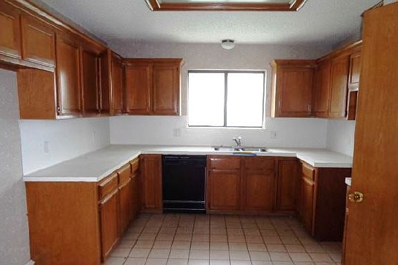 4th image of 1739 Guadalajara Ave