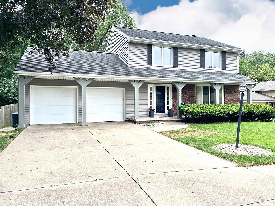 1st image of 1006 W Centennial Dr