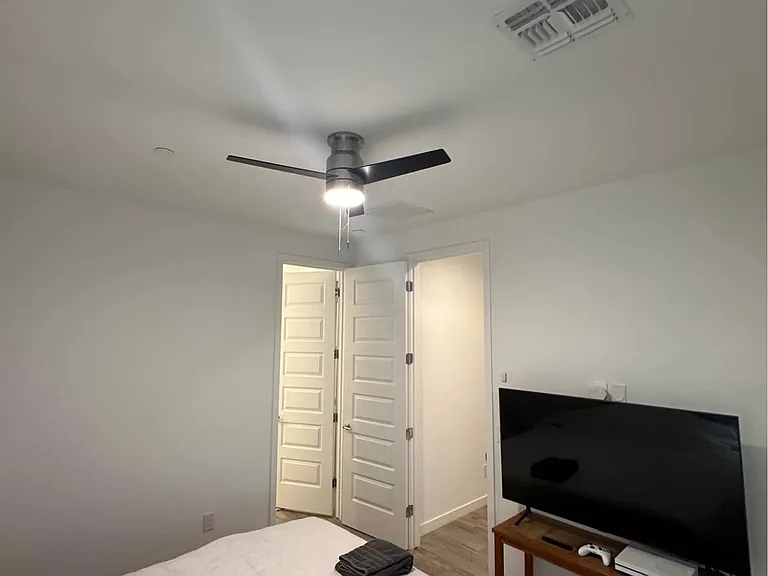 9843 E Gamma Ave — Photo 1