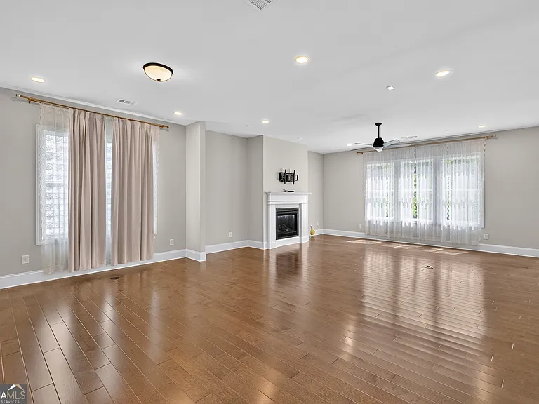 242 Tillman Pass — Photo 11