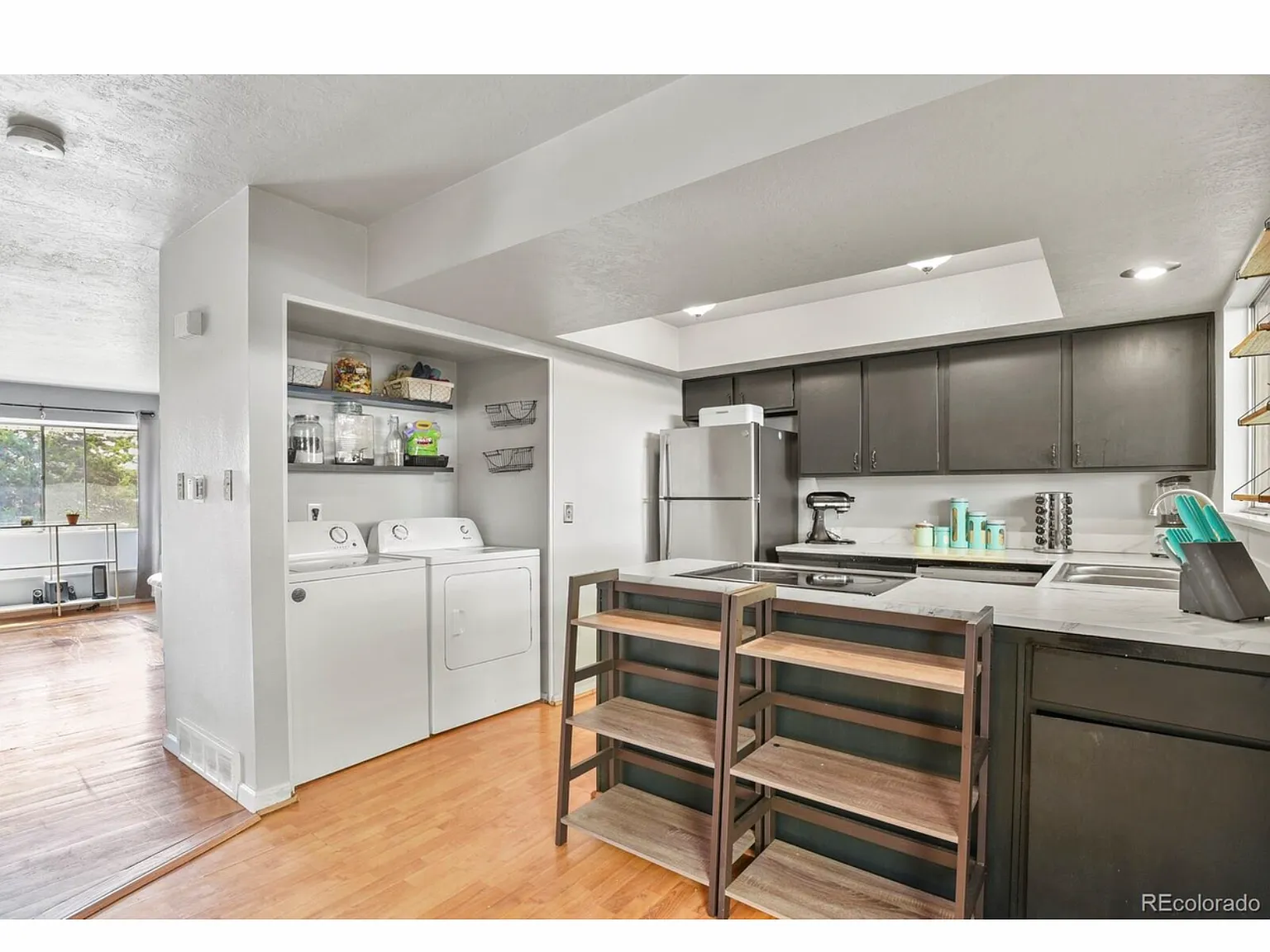 4 bed, 2352 sqft, $800 — Photo 3