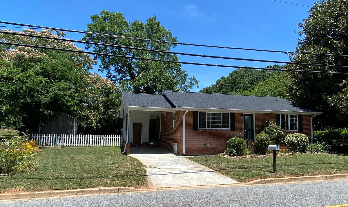 Building Photo - 302 Ackley Rd
