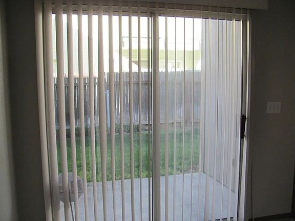 4th image of 461 Summertree Ln APT A