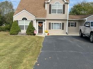 3462 Hollow Pond Rd, Hayes, VA 23072