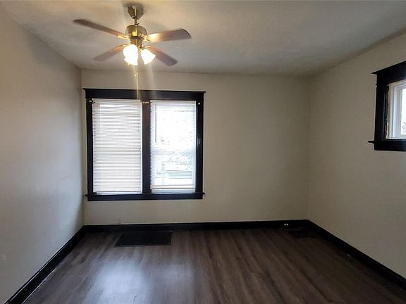 5th image of 4844 Calvin Ave
