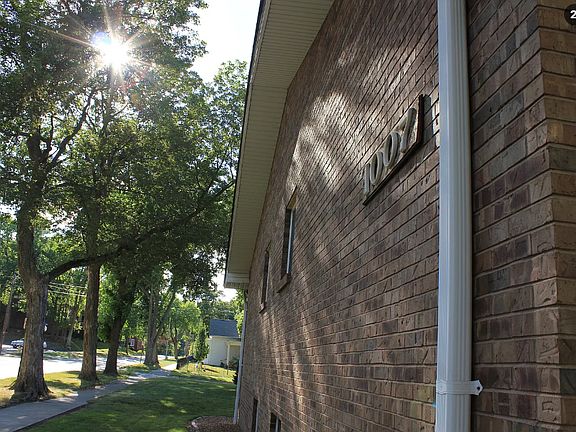 3rd image of 1007 8th St