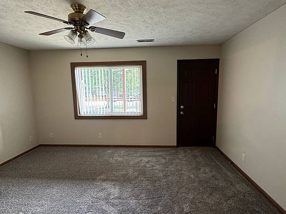 5th image of 1812 Knox St #12
