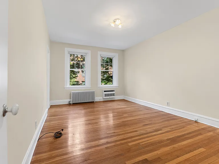 315 Tappan St #1 — Photo 20