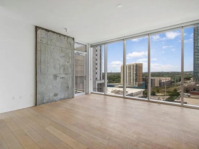 301 West Ave #1009 — Photo 5