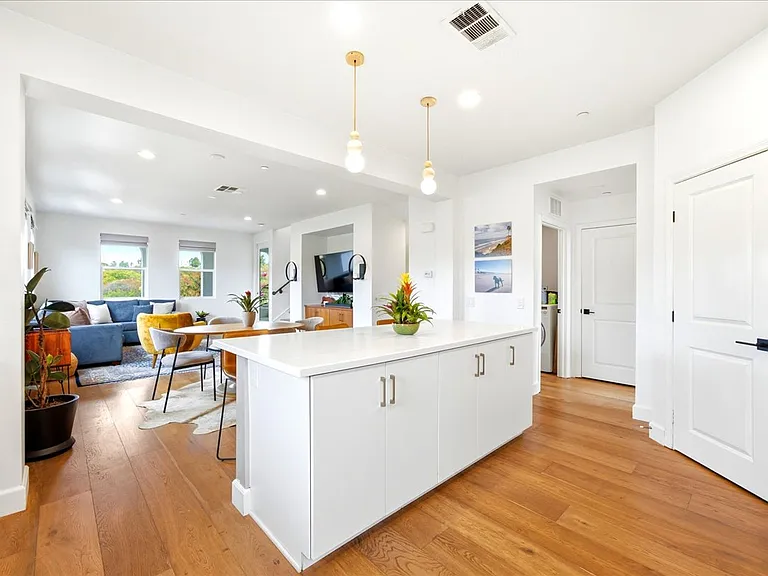 1838 Arroyo Willow Ln — Photo 12