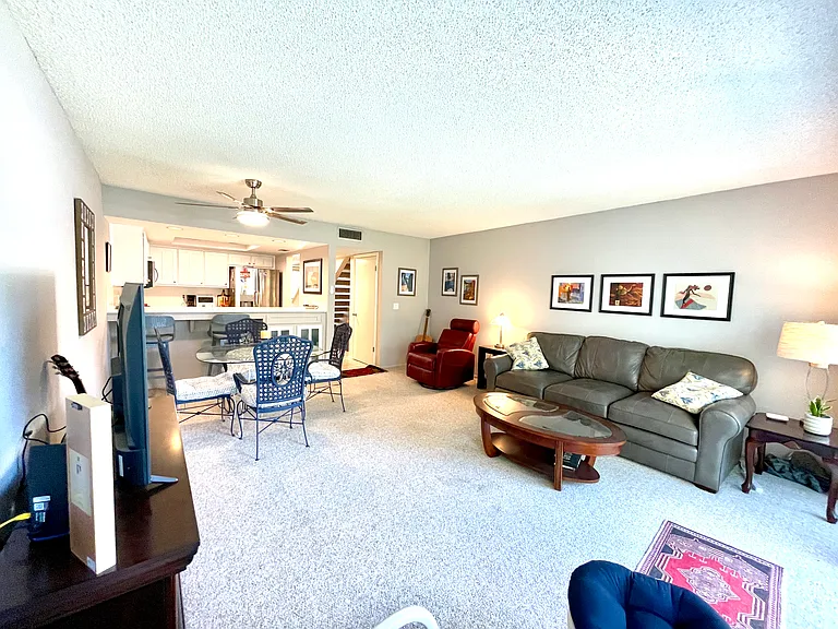 195 Clubhouse Blvd — Photo 10