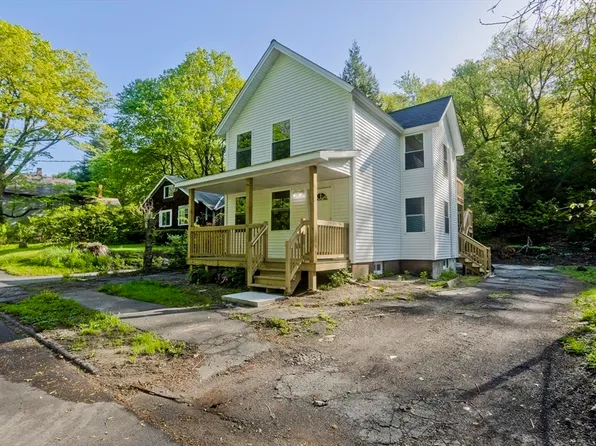 231 Hope St, Greenfield, MA 01301