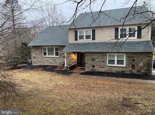 1104 Dunvegan Rd, West Chester, PA 19382
