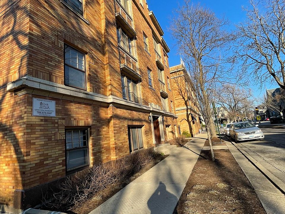 1st image of 810 Pleasant St APT 1C