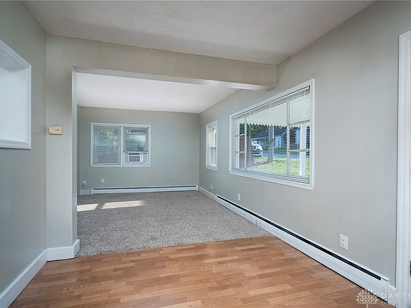 3rd image of 341 Johnson St