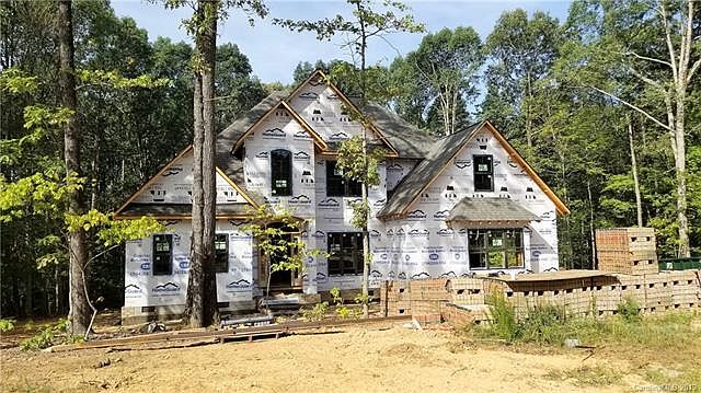 2nd image of 1018 Flat Rock Dr