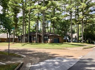 1851 Shellbrook Dr NW, Huntsville, AL 35806