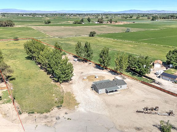 2nd image of 2150 Tree Line Rd
