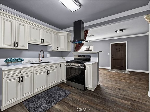 4th image of 18206 Seville Ave