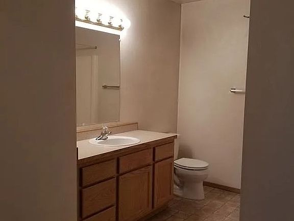 3rd image of 1384 NW Falls Creek Loop Unit 201