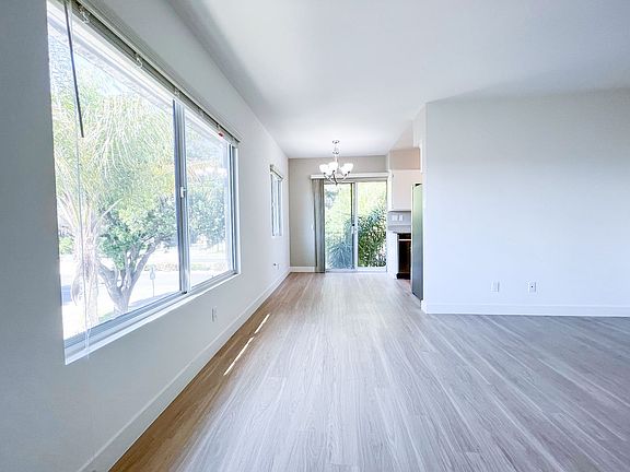 3rd image of 12740 Venice Blvd #10