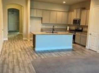 1913 Ridge Creek Ln, Aubrey, TX 76227