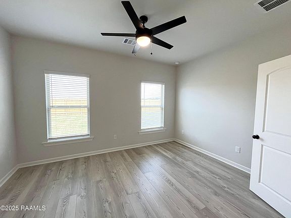5th image of 107 Yorktown Ct