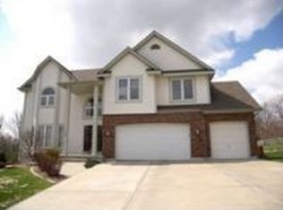 4132 NE Georgian, Lees Summit, MO 64064