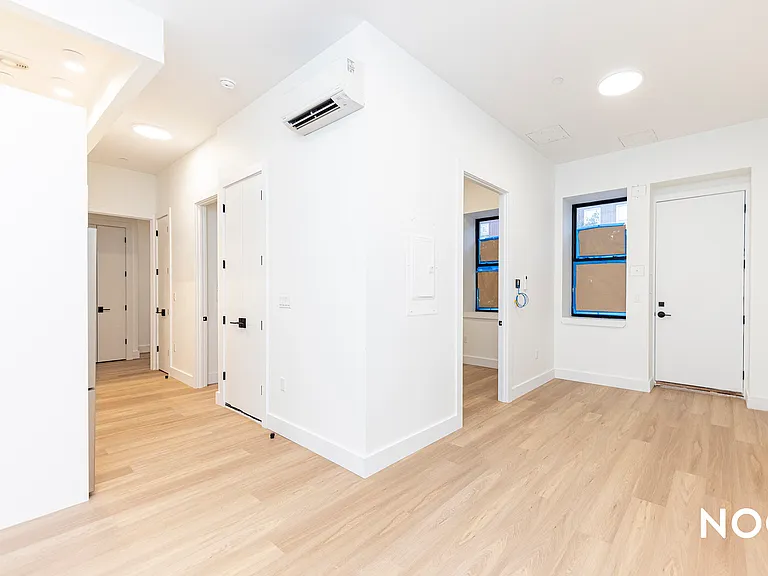 589 Knickerbocker Ave #1D — Photo 1