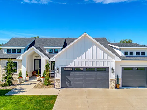3600 NW 178th Ct, Clive, IA 50325