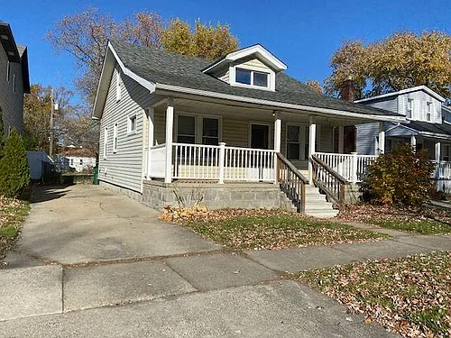 231 E Chesterfield St Photo 1
